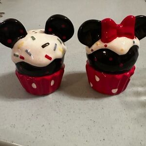 Disney Black and Red Mickey and Minnie Cupcake Shakers
